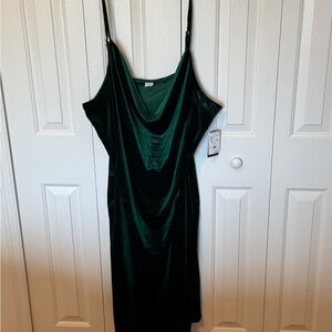 Melrose and Market Green Velvet Dress